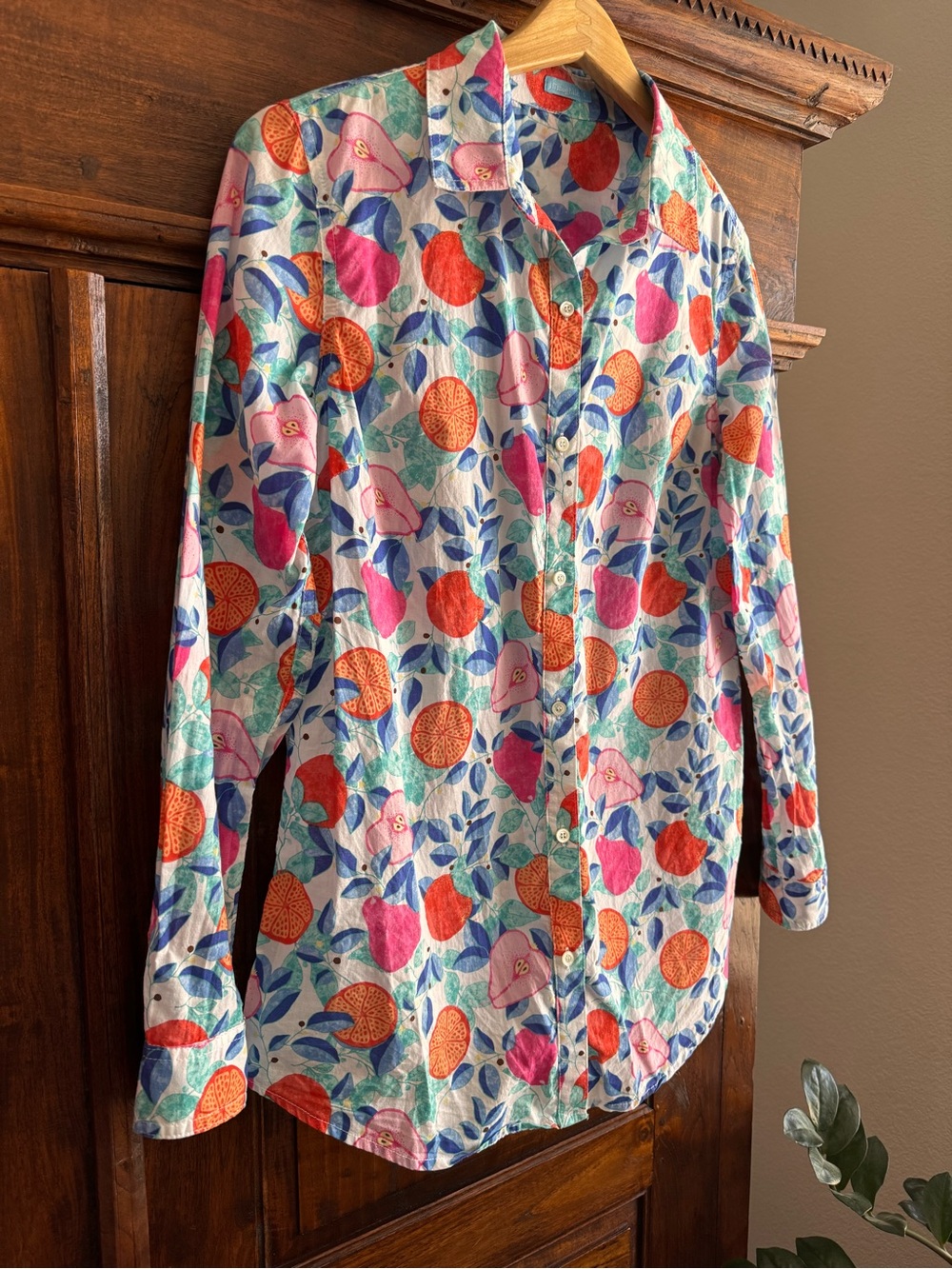 J McLaughlin tropical fruit print cotton Lois shirt - Picture 3 of 8